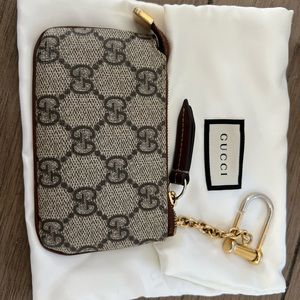 AUTHENTIC GUCCI SUPREME KEY POUCH